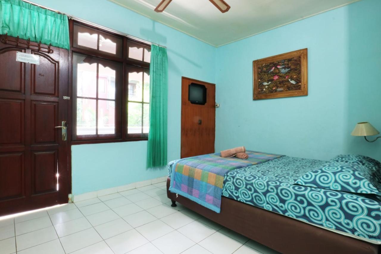 Mustika Inn Kuta Lombok Exterior foto