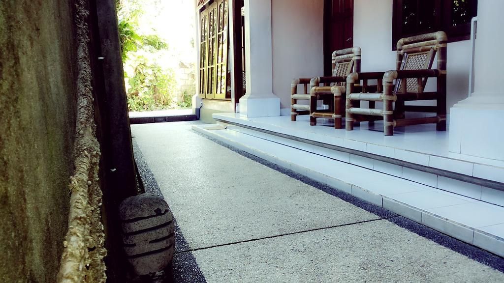 Mustika Inn Kuta Lombok Exterior foto