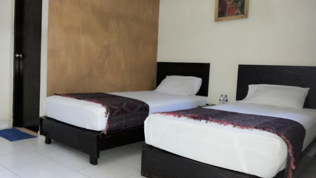 Mustika Inn Kuta Lombok Exterior foto